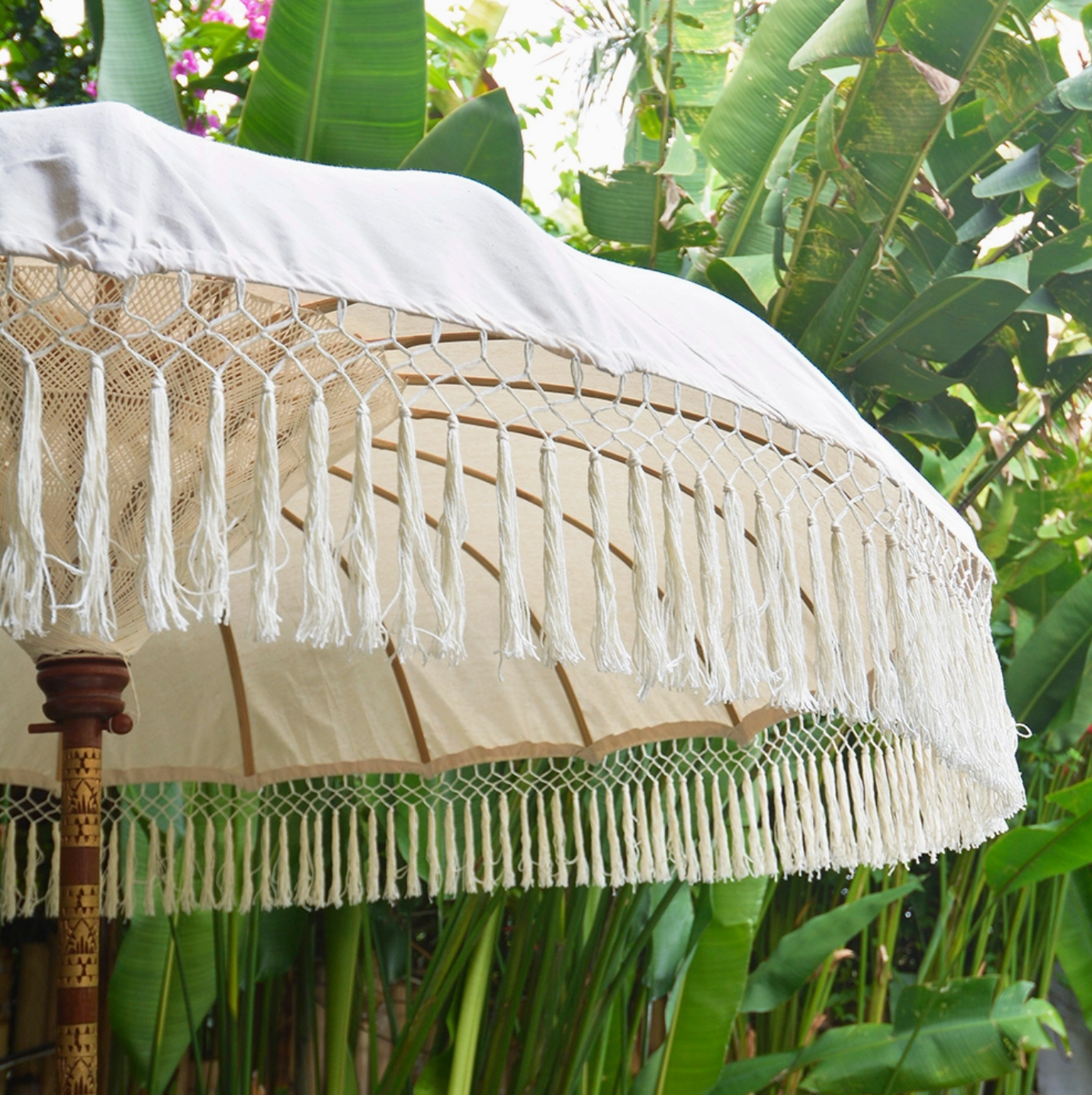 Parasol balinais